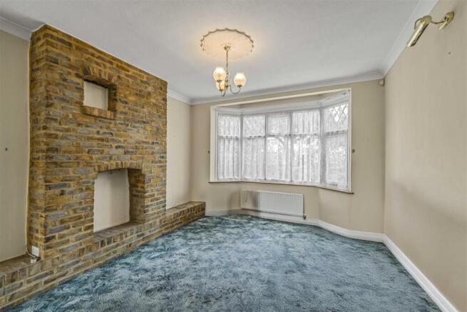 98 Central Avenue, Hounslow, TW3 2QL-12.JPG