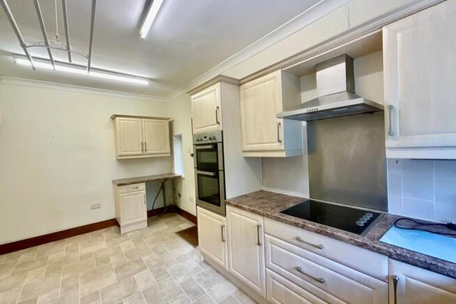 3 bed Bungalow for sale Image 11