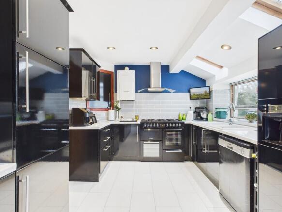 CAM05526G0-PR0043...