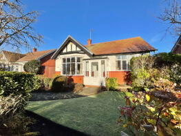 33, Carnarvon Road, Birkdale PR8 4SE