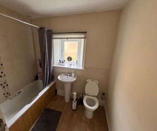 Bathroom.jpg