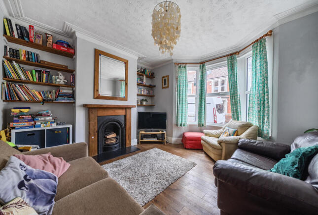 1350044-8-68c2c5b...