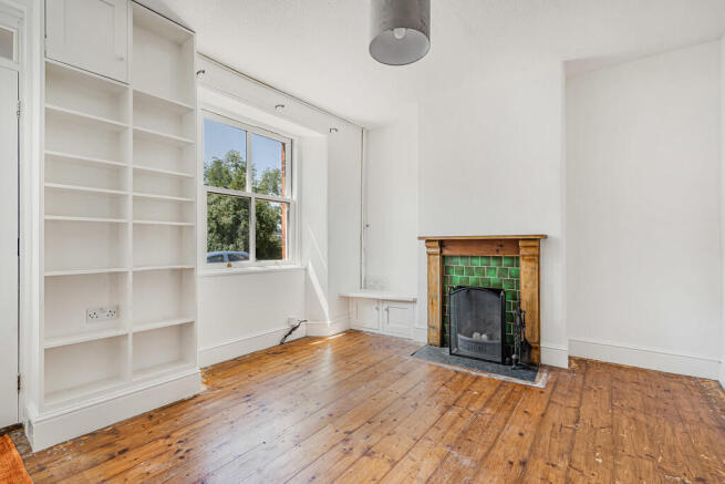 Living room (2)