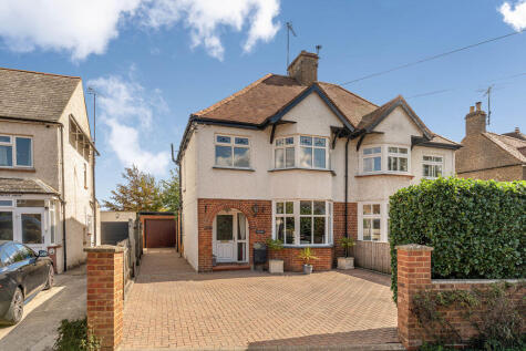 Banbury Road, Bloxham