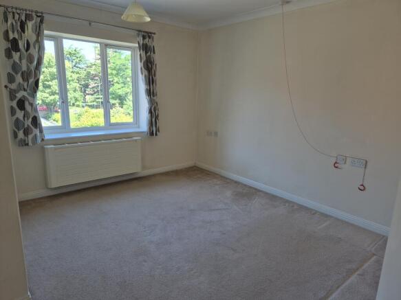 Flat 42