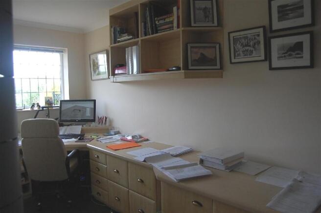 Study / Bedroom 3