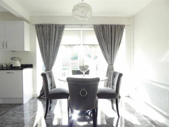 Dining Area: