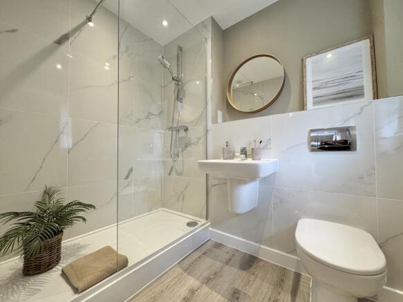 En-suite Bathroom
