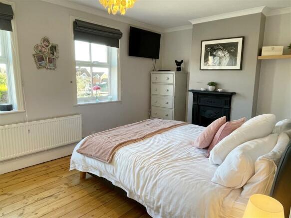 Bed 1.JPG