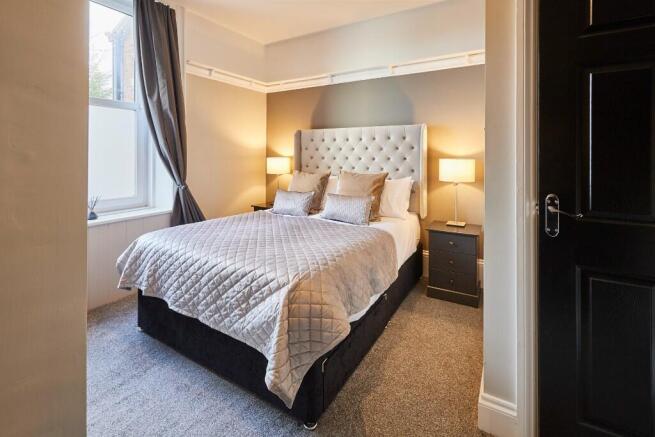1 bed Ground Flat for sale Image 6