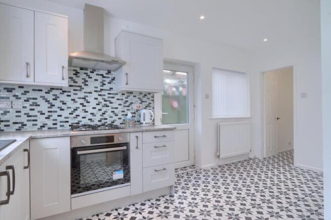 2 bed Semi-Detached for sale Image 6