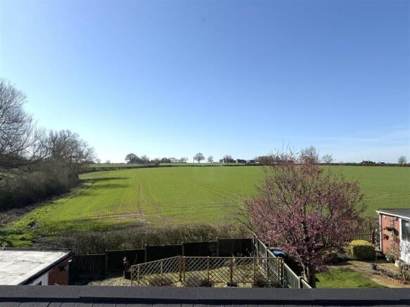 23 coombe view.jpeg