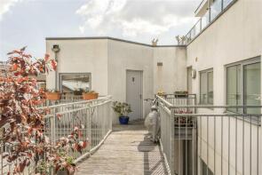 Flat 20, 30a Sadlers Court, Wilds Rents, London SE1 4BP