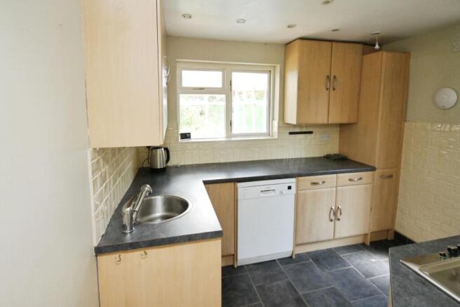 3 bed Semi-Detached for sale Image 10