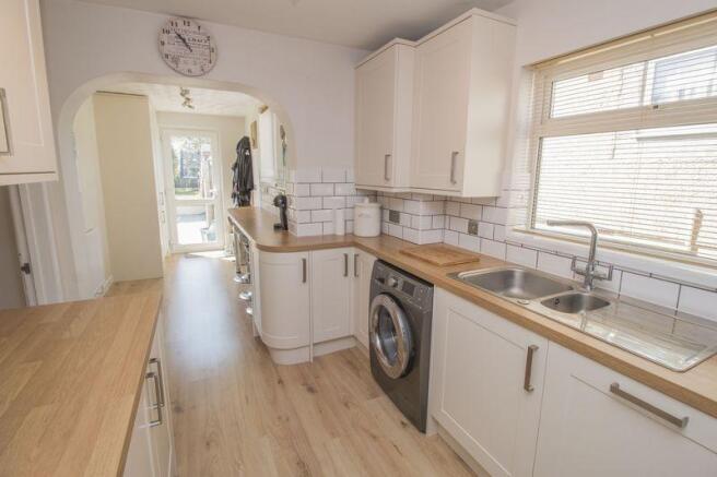 Kitchen / Brea...