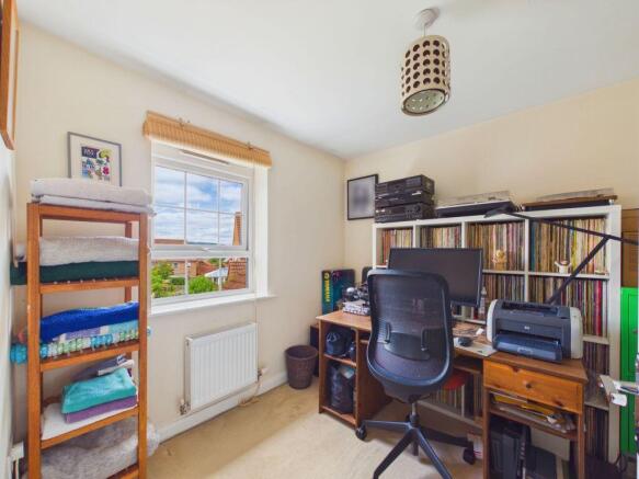 4 bed Detached for sale Image 8