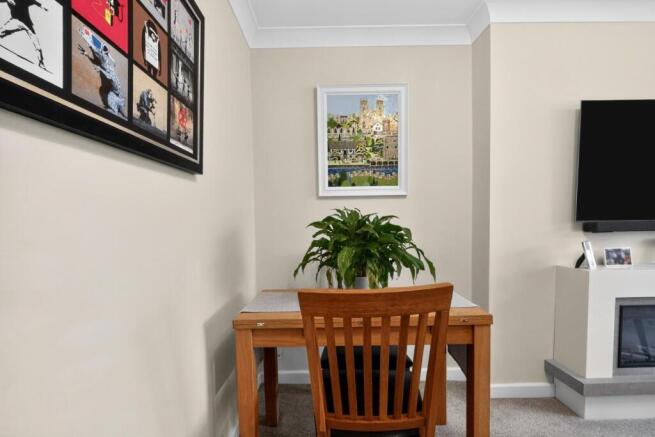2 bed Semi-Detached Bungalow for sale Image 8
