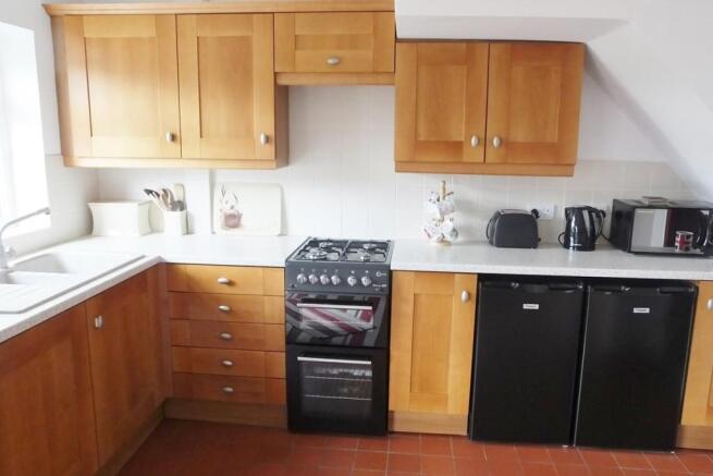kitchen/dining room