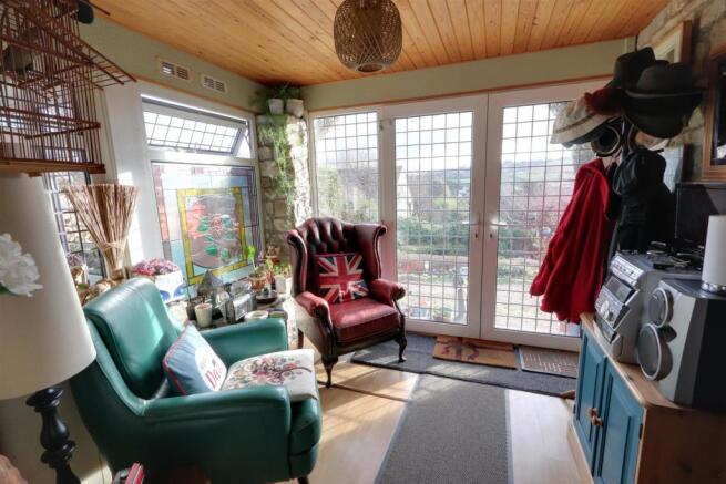 Sitting Room.jpg