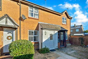 16, Churchfields, Bishops Cleeve, Cheltenham GL52 8LL