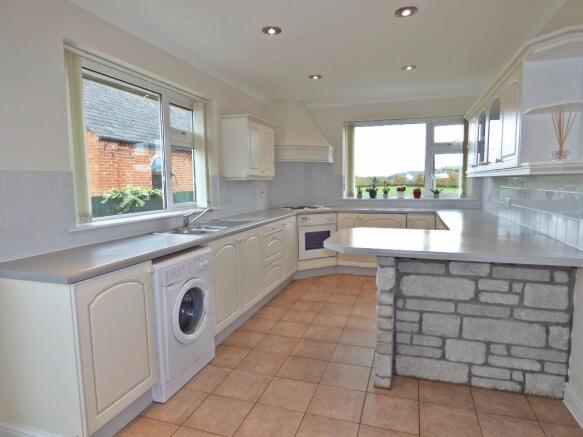 Kitchen & breakfast room