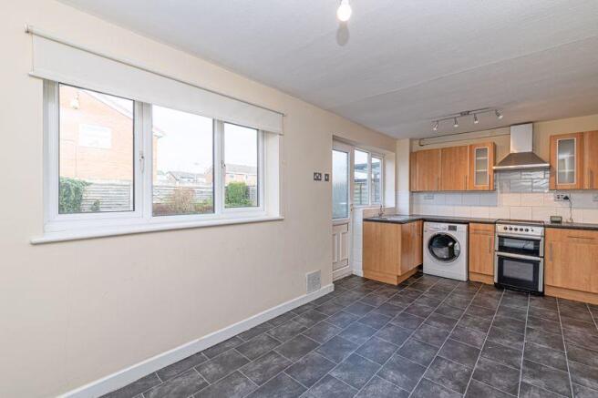 Kitchen/Dining...