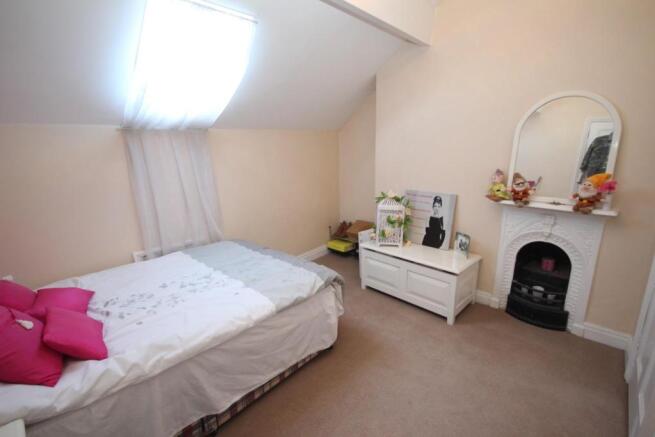 BEDROOM 4.JPG