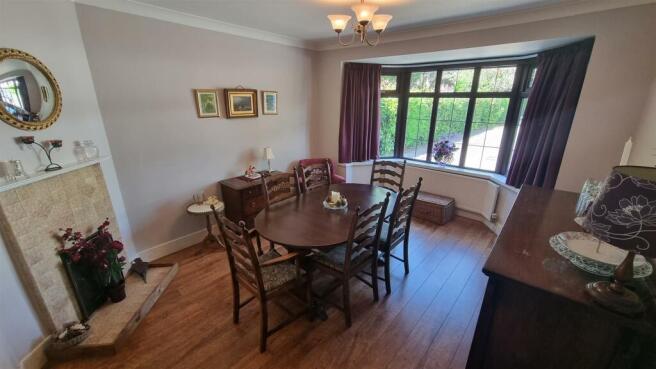 DINING ROOM/BEDROOM