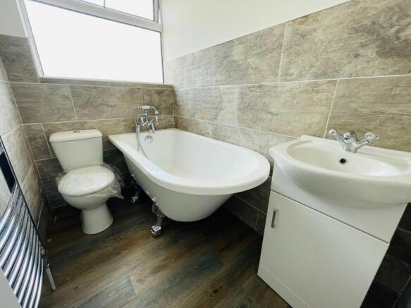 2 bed Semi-Detached for sale Image 10