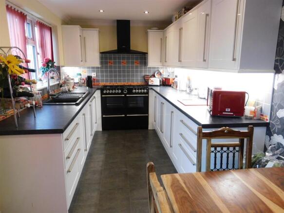 Kitchen 1