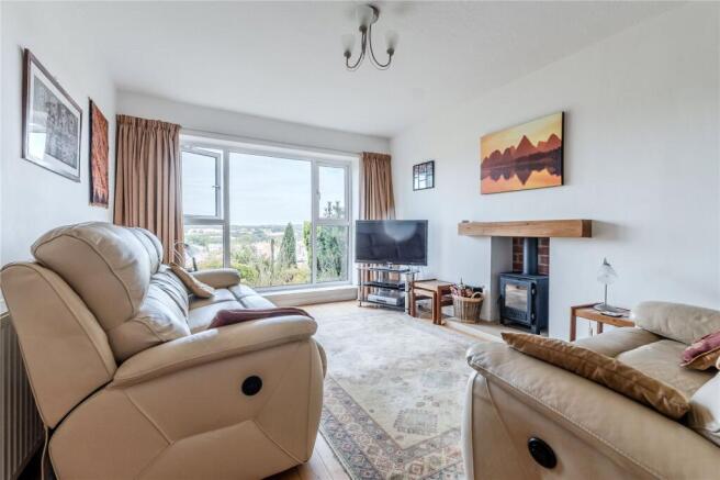 4 bed Detached for sale Image 4