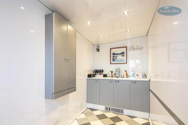 3 bed Semi-Detached for sale Image 8