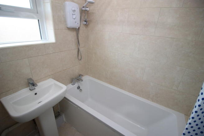 3 bed Town House to rent Image 11