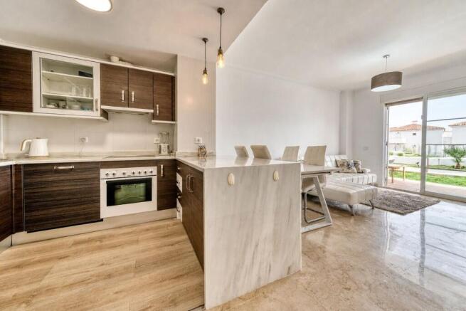 KITCHEN AND LOUNGE