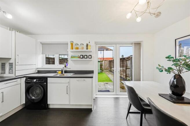 Ellingham View, Dartford photo 4