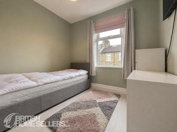 3 bed Semi-Detached for sale Image 6