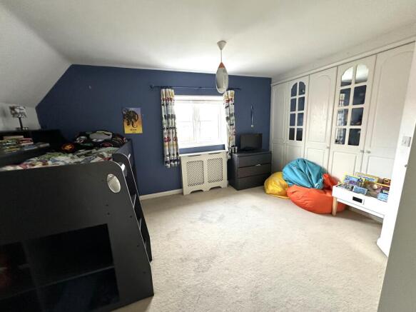 Photo 11