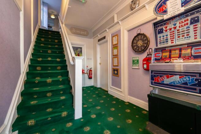 16 bed Detached for sale Image 11