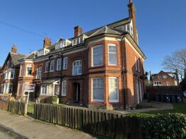 Flat 3, 10, Quilter Road, Felixstowe IP11 7JJ