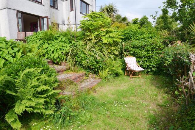 PRIVATE GARDEN