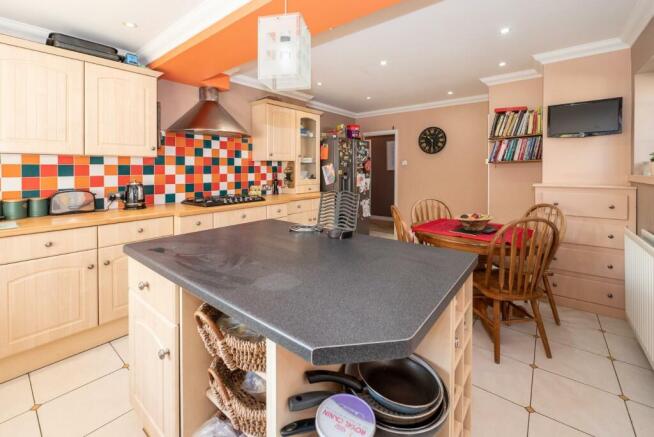 Kitchen/Breakfast Room