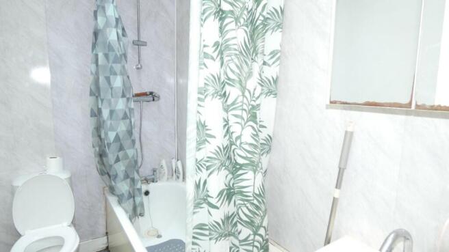 3 bed Block of Apartments for sale Image 12