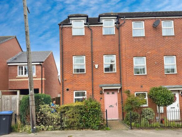 28 Lathkill Street, Market Harborough, LE16 9EY