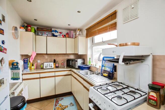 2 bed Detached Bungalow for sale Image 7