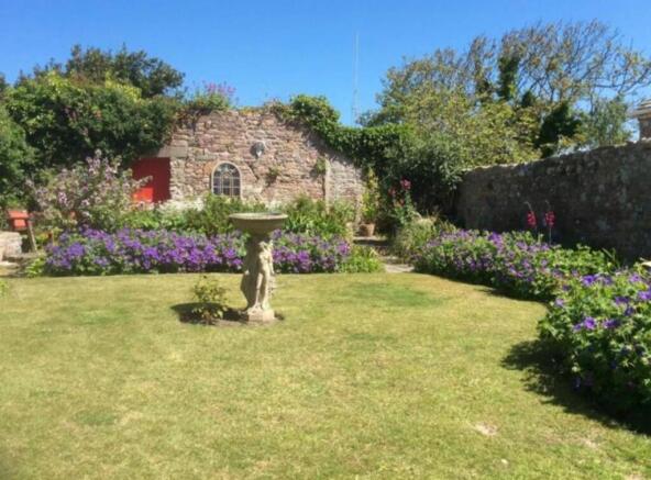 Caracatus garden.jpg