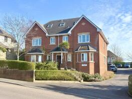 Flat 3, 168 Samuel Lodge, Albert Road, Poole BH12 2HA