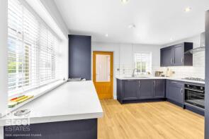 113, Burnley Road, Edenfield, Bury BL0 0HX