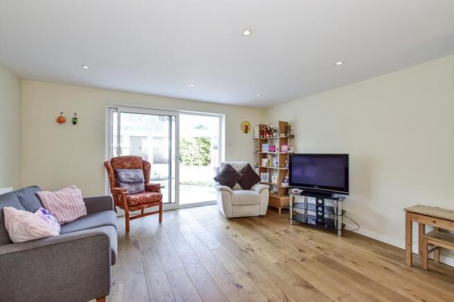 Horwood Close, Mill End, WD3 photo 4