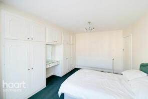 28, Underne Avenue, Southgate, London N14 7NE