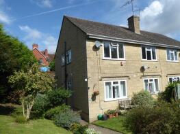 17, Cedar Drive, Dursley GL11 4EB